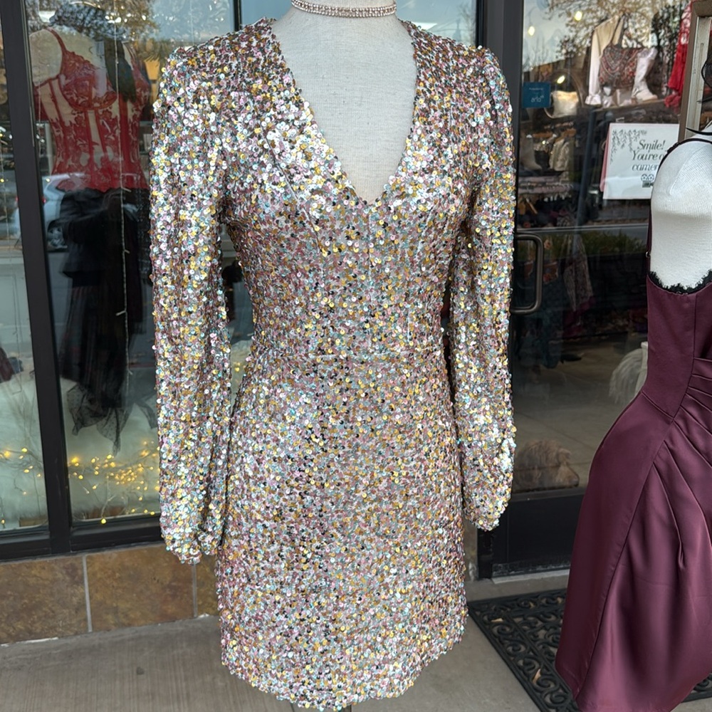 Adelyn Rae dress cocktail mini sequin Vneck S XS sgold pink‎ side zipper NWT